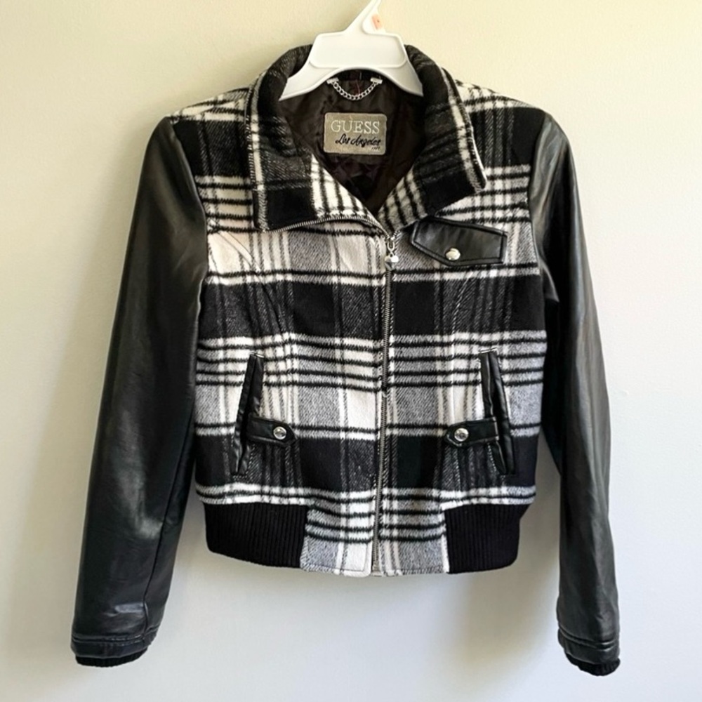 GUESS BLACK WHITE PLAID MOTO JACKET BLACK FAUX LEATHER SLEEVES POCKETS ZIPPER